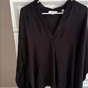 Vince Black V-Neck Long Sleeve Blouse